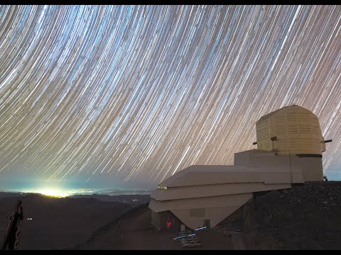 Astronomy Outreach at the University of Washington